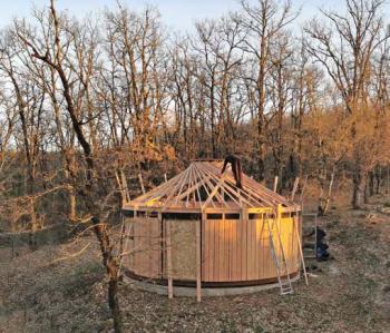 Cabane yourte en bois gaiaseva Cabane yourte en bois gaiaseva
